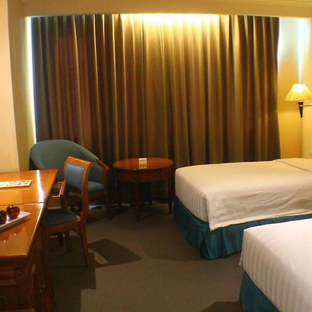 Hotel Grand Arkenso Park View Semarang Exteriér fotografie