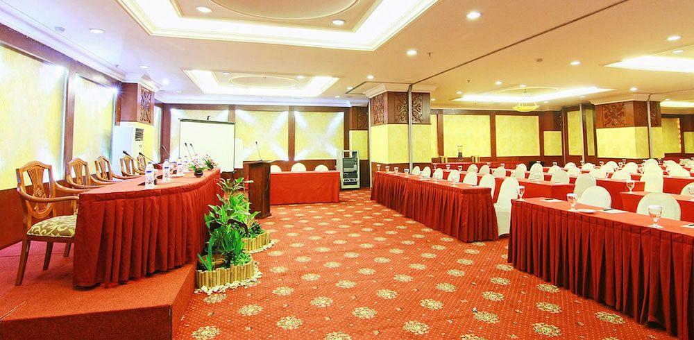 Hotel Grand Arkenso Park View Semarang Exteriér fotografie