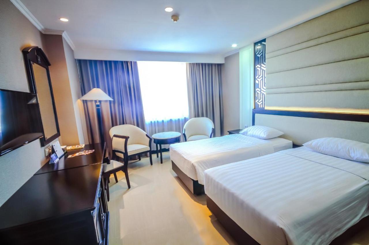 Hotel Grand Arkenso Park View Semarang Exteriér fotografie