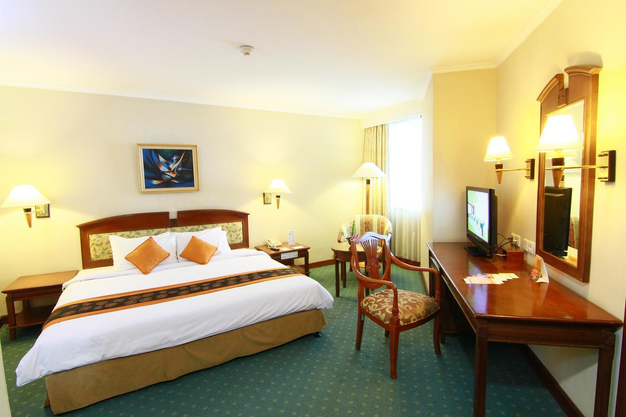 Hotel Grand Arkenso Park View Semarang Exteriér fotografie