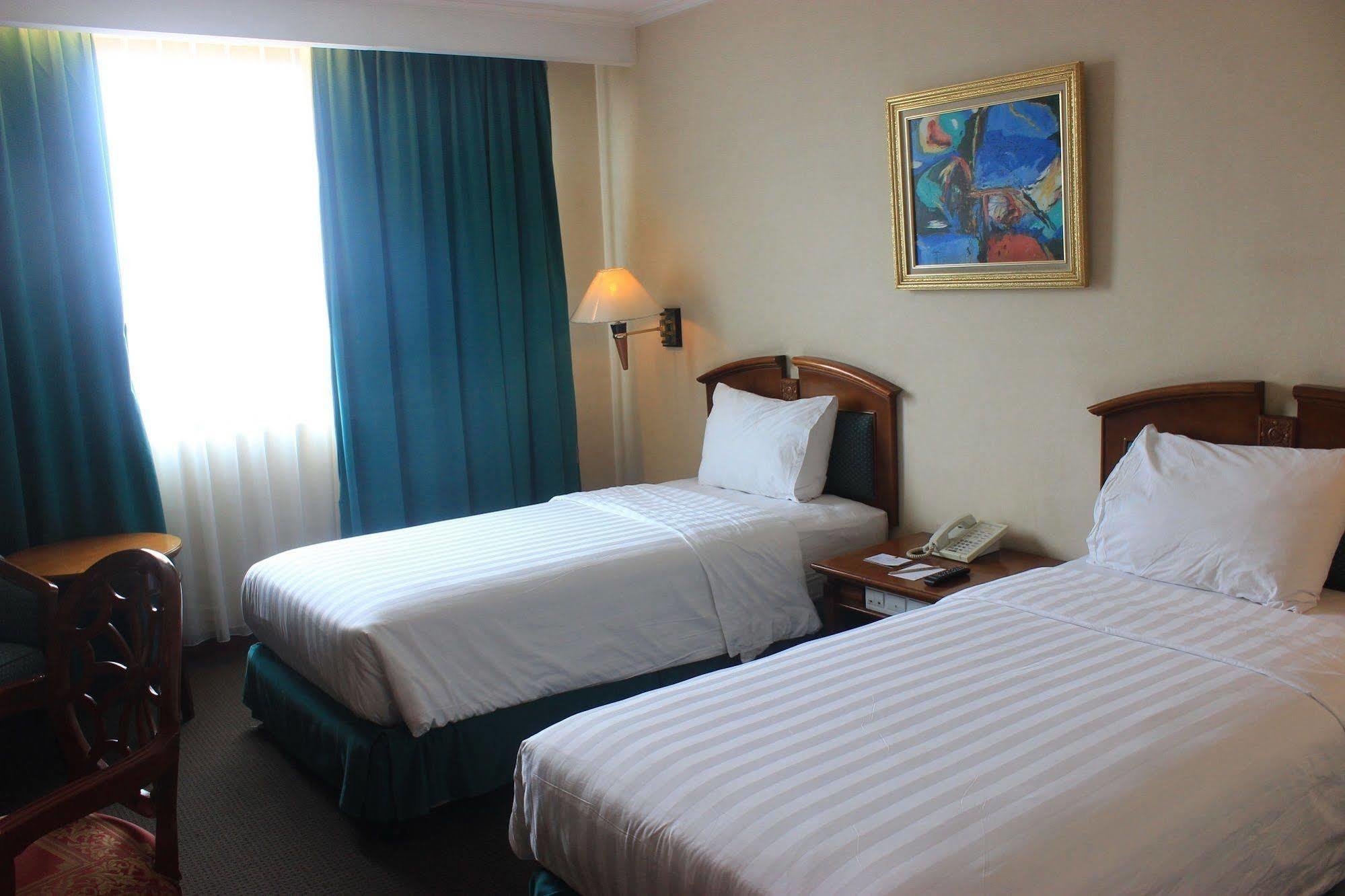 Hotel Grand Arkenso Park View Semarang Exteriér fotografie