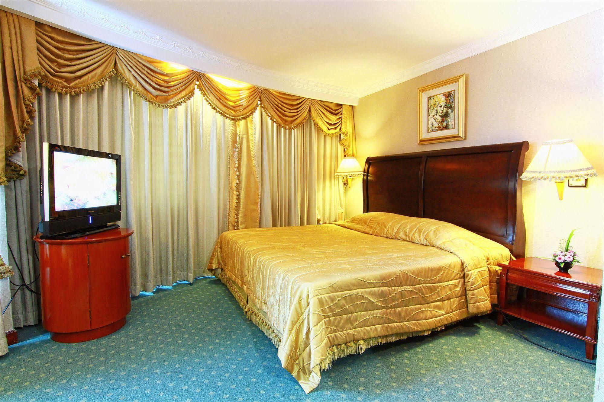 Hotel Grand Arkenso Park View Semarang Exteriér fotografie