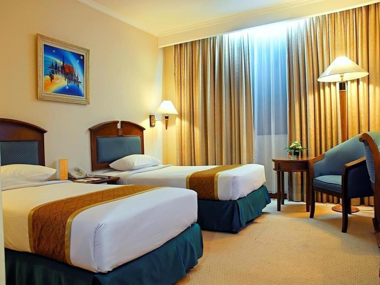Hotel Grand Arkenso Park View Semarang Exteriér fotografie