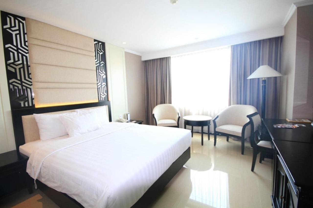 Hotel Grand Arkenso Park View Semarang Exteriér fotografie