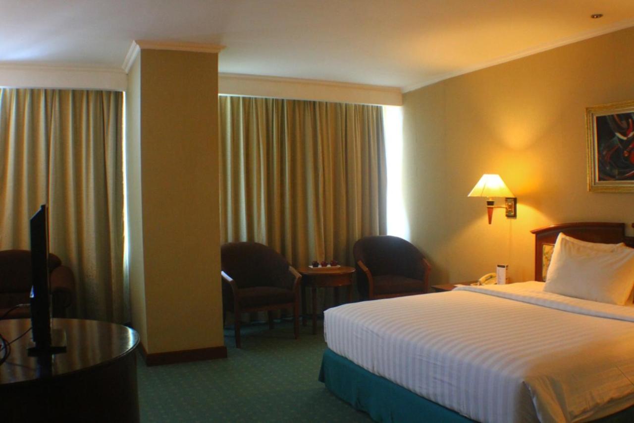 Hotel Grand Arkenso Park View Semarang Exteriér fotografie